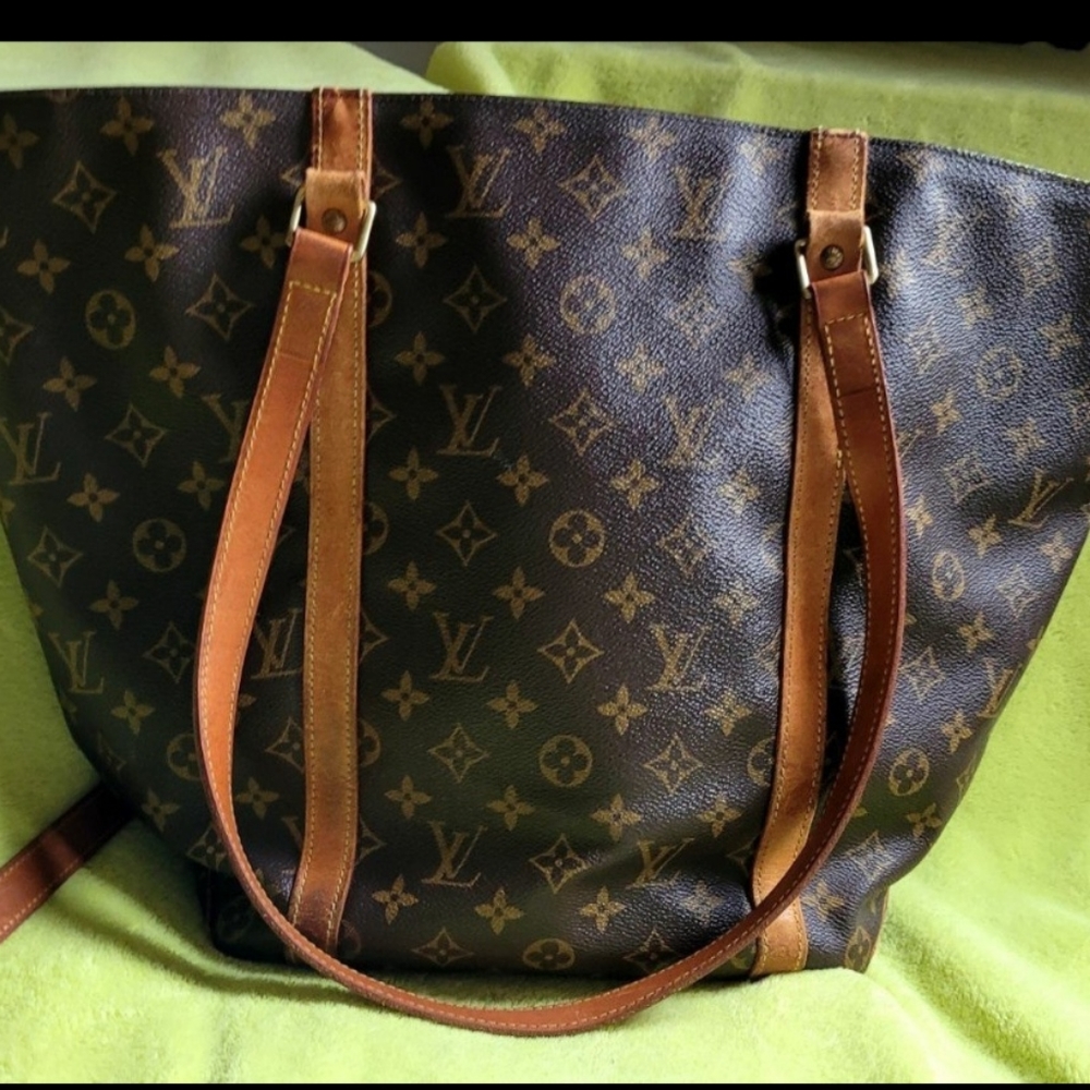 Louis Vuitton Shopping Sac Monogram MM C